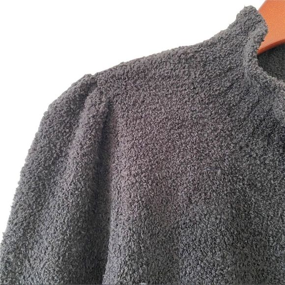 NWT 525 AMERICA BLACK HIGH NECK FUZZY CROPPED SWEATER SIZE LARGE - Picture 3 of 8
